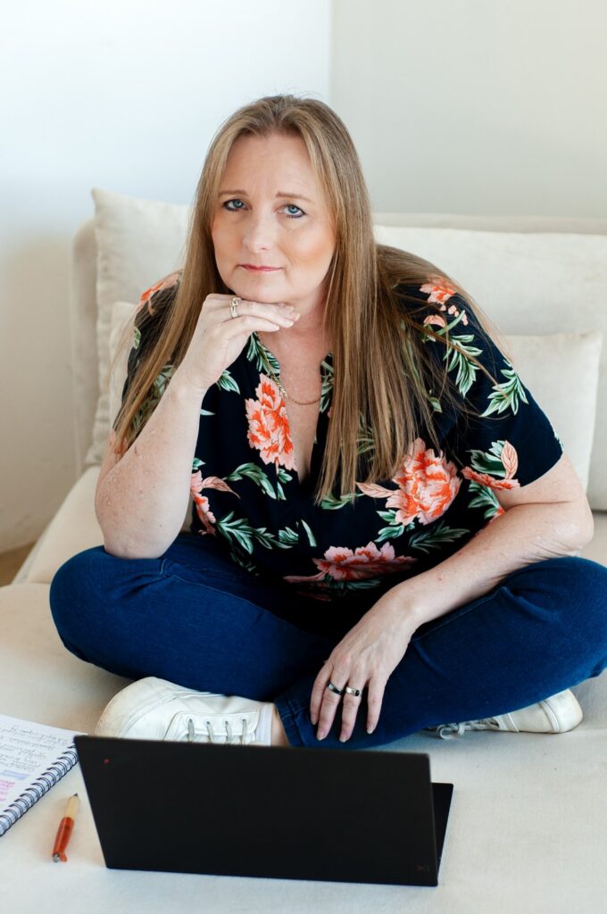 Divorce Mediation | Family Mediator | Spousal Maintenance | Child Maintenance | Family Member Disputes - Tegwyn Fietze